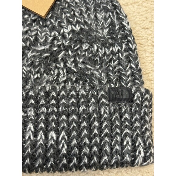 NWT The North Face Rhodina Beanie TNF Black/White Women One Size Cozy Chunky Hat - Picture 3 of 8